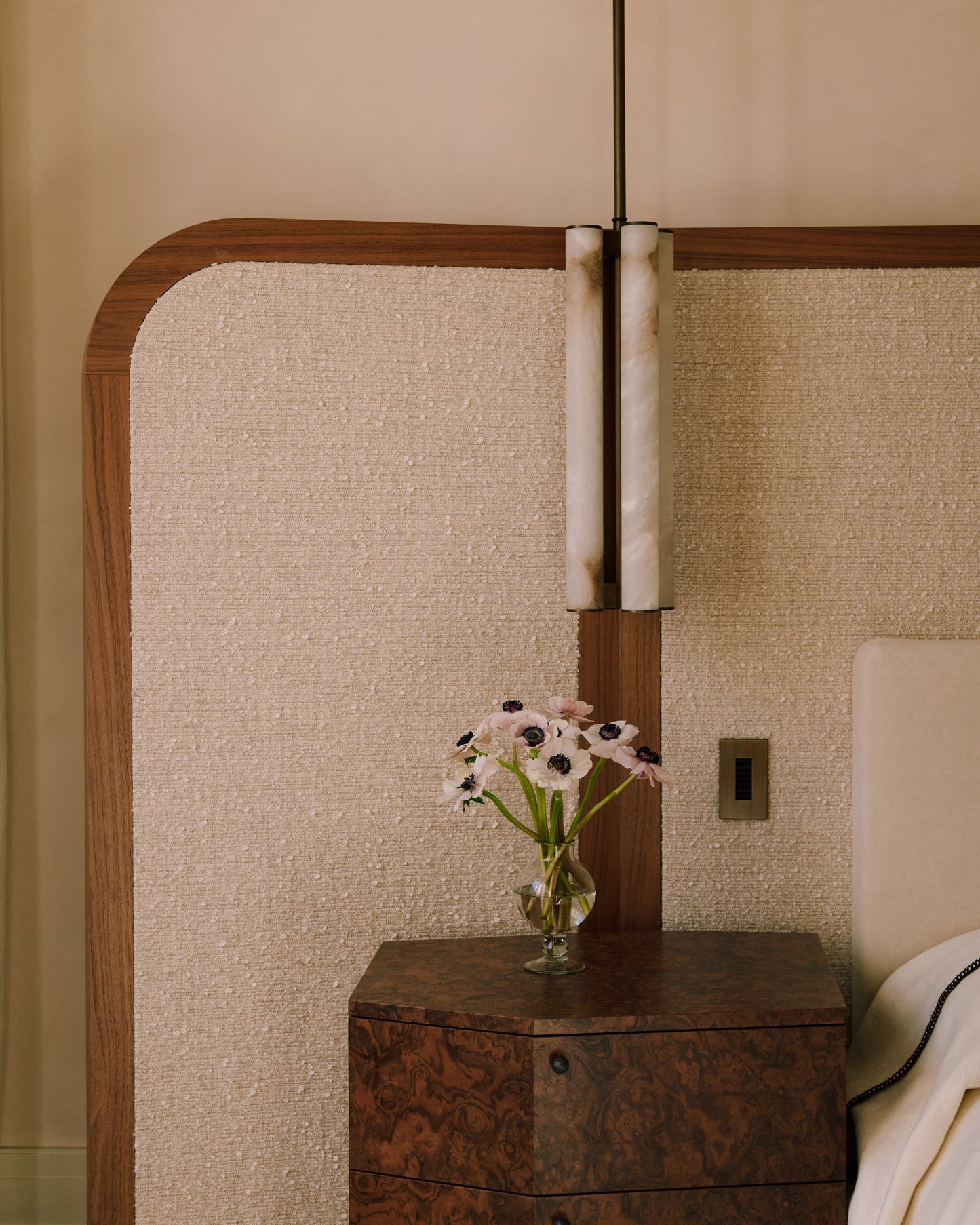 Tilt Bedside