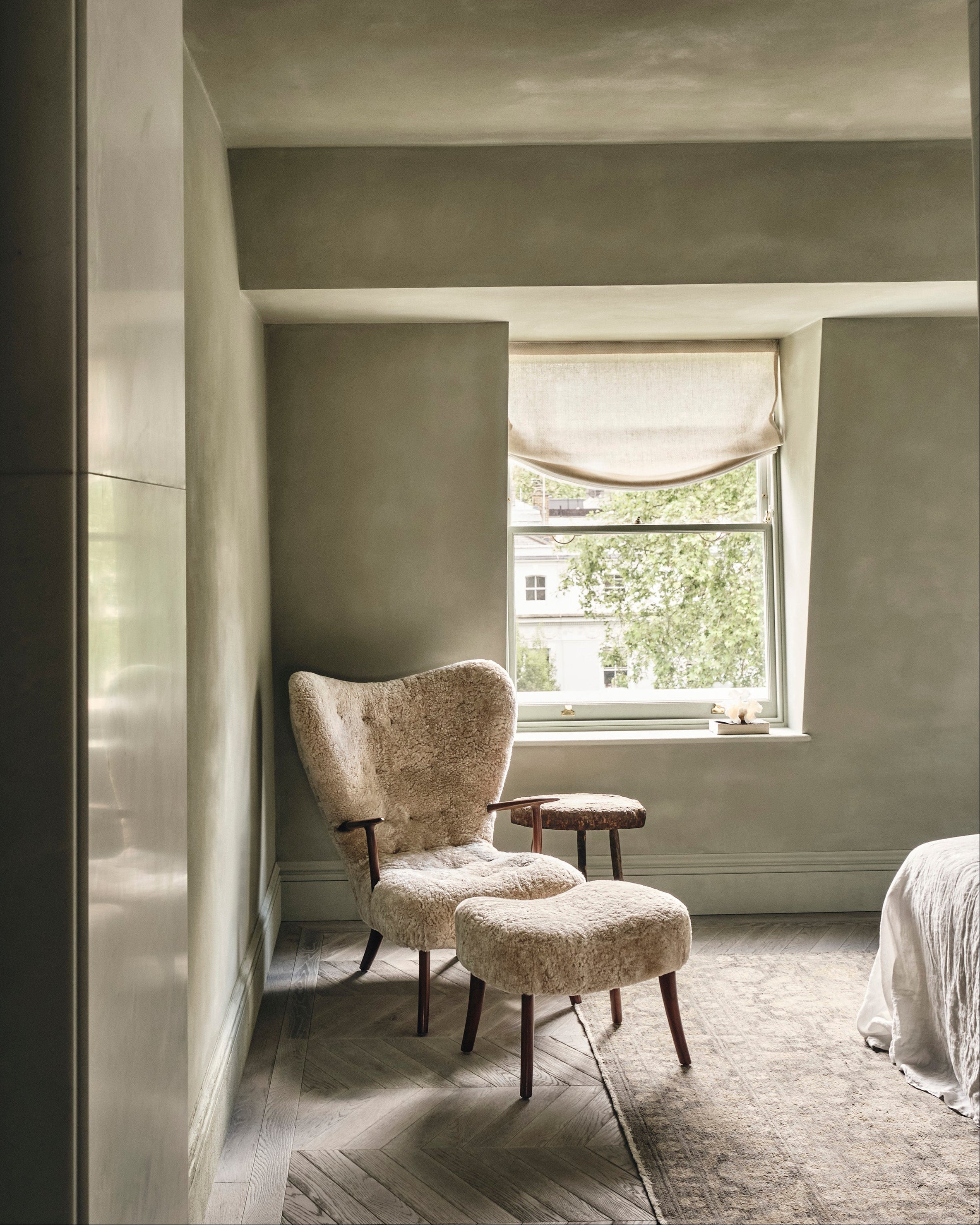 Pragh Armchair and Ottoman