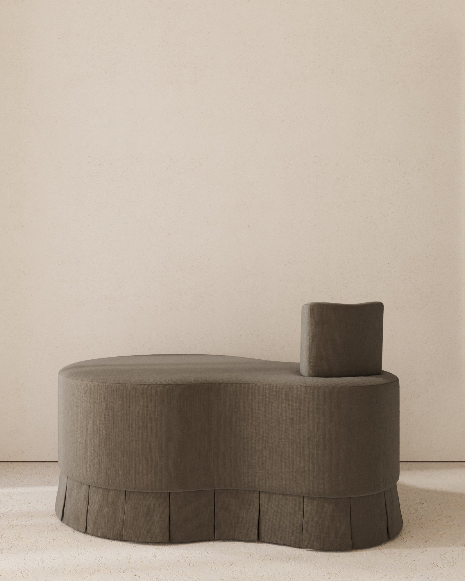 Vestita Skirted Bench