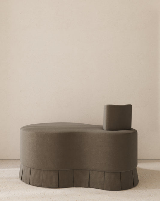 Vestita Skirted Bench