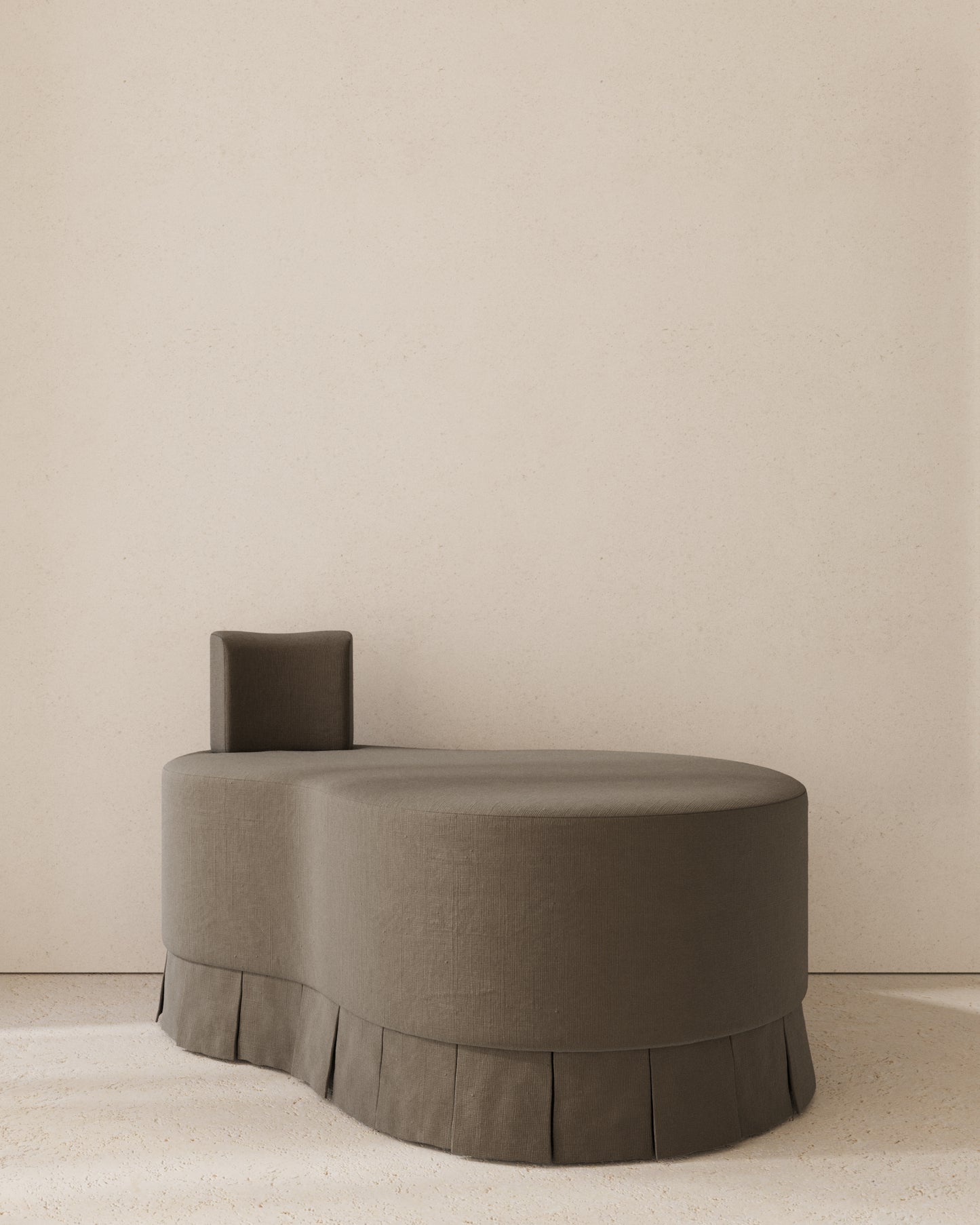 Vestita Skirted Bench