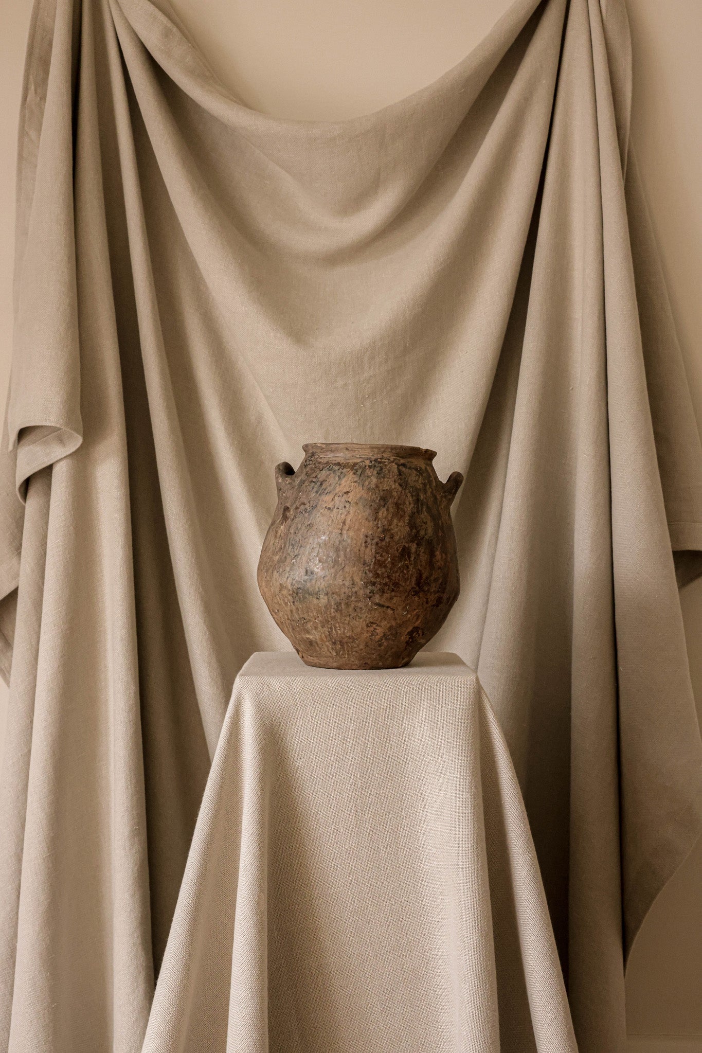 Earthy Syrian Pot